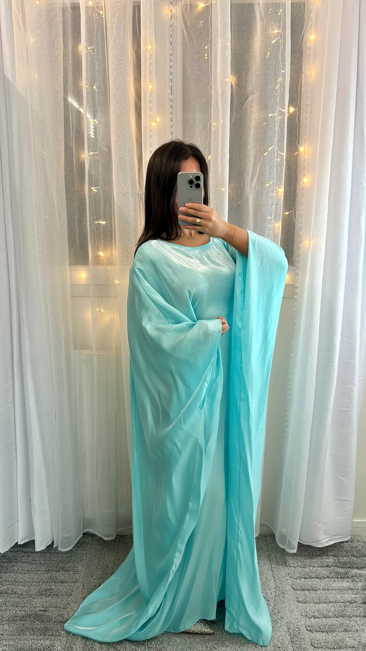 Abaya Sana bleu ciel satiné