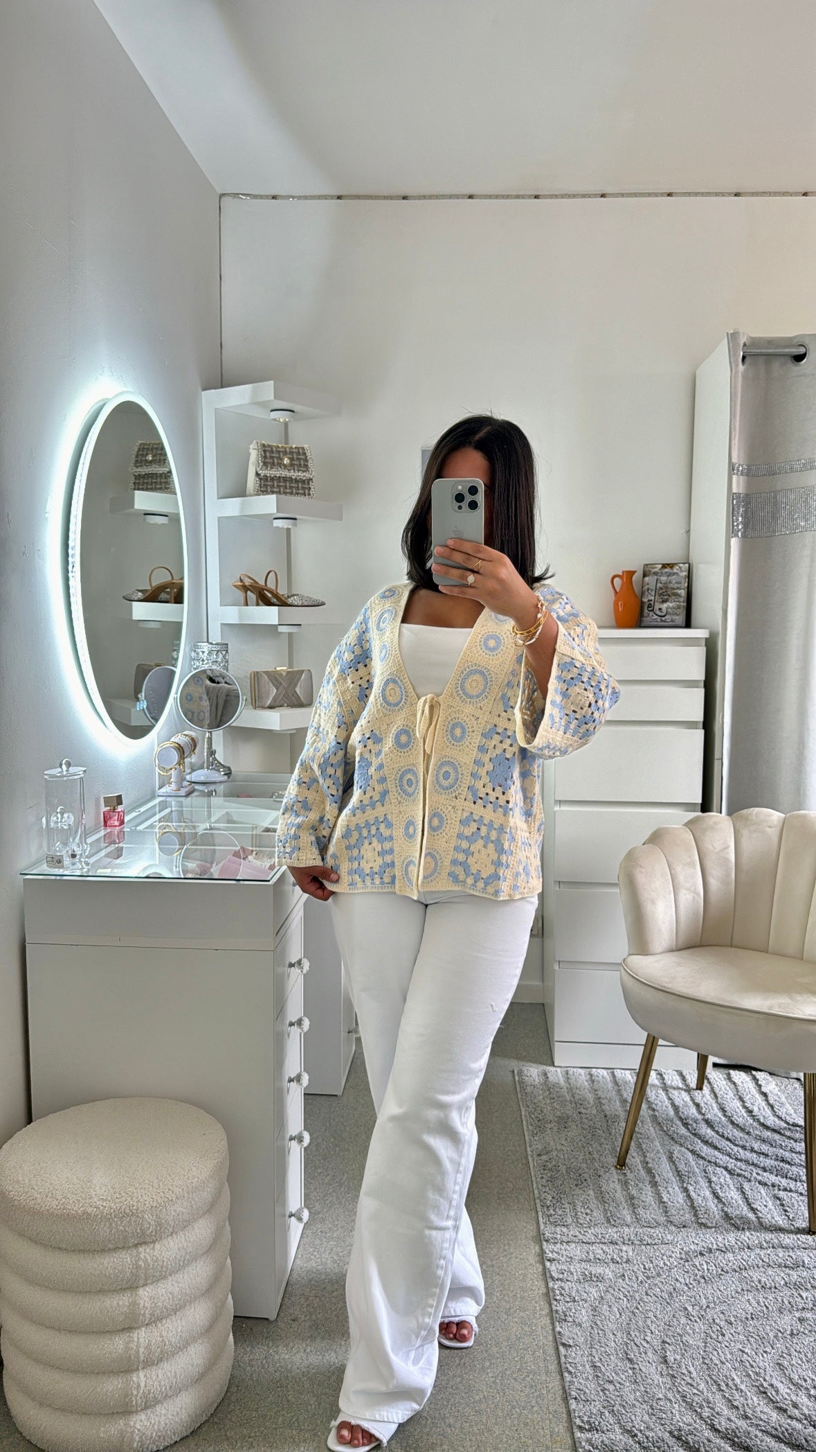 Cardigan en crochet à lacet bleu