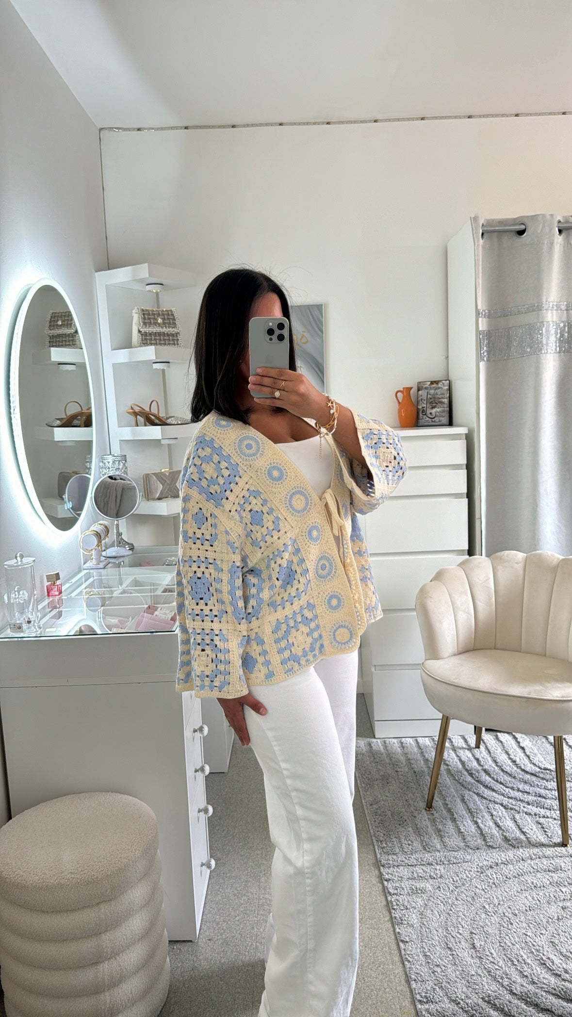 Cardigan en crochet à lacet bleu