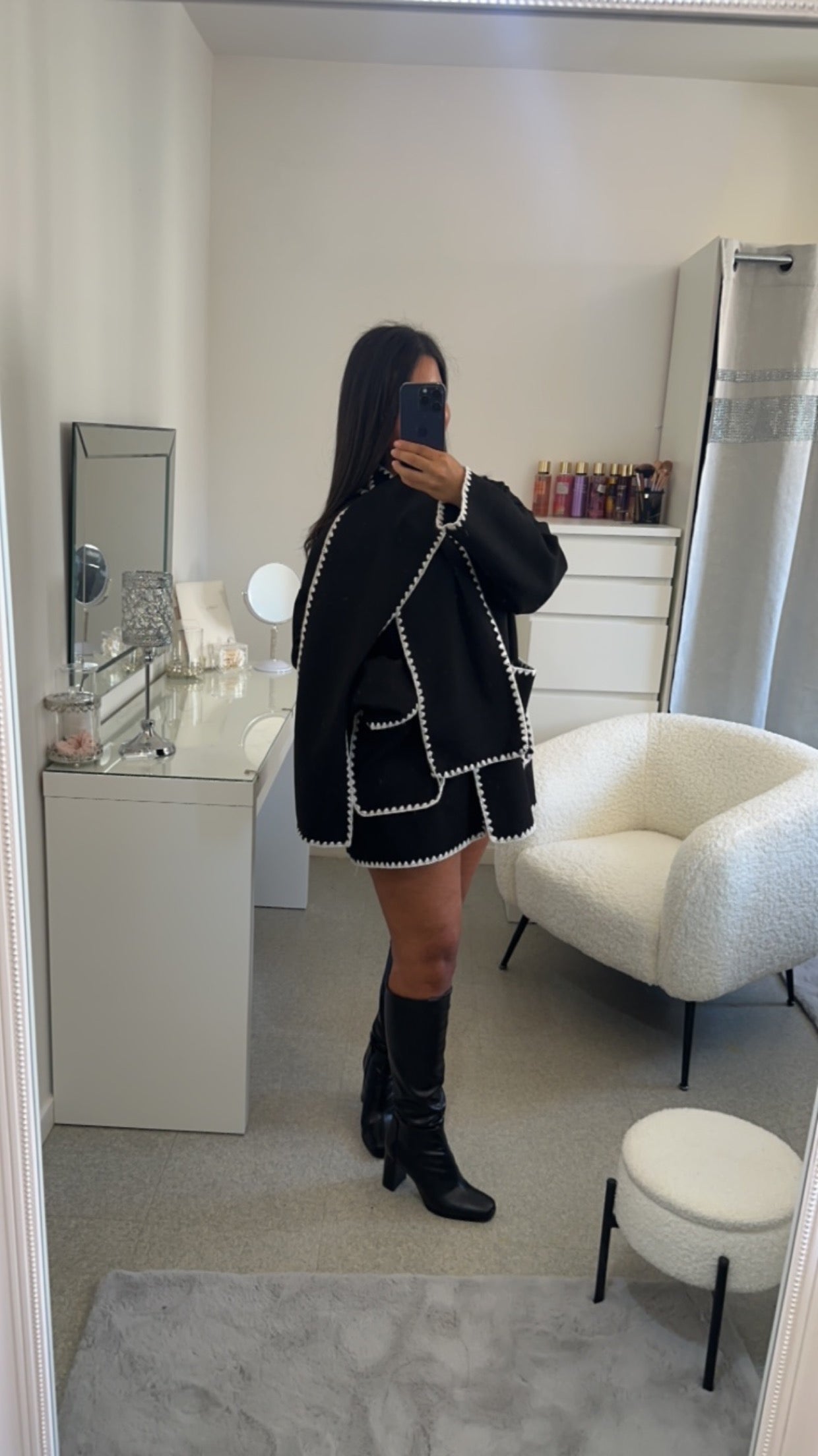 Veste avec écharpe noir
