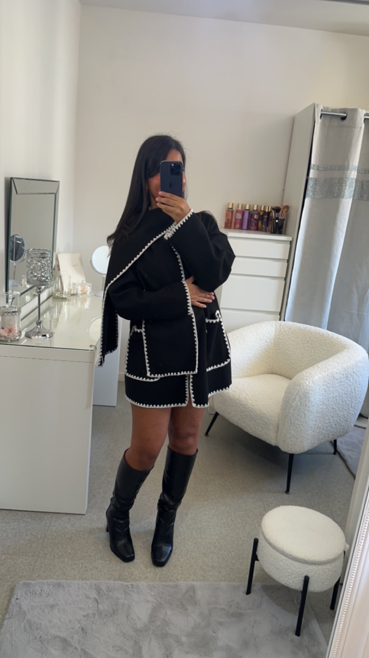 Veste avec écharpe noir