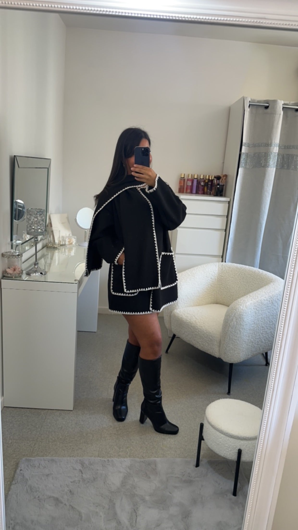 Veste avec écharpe noir