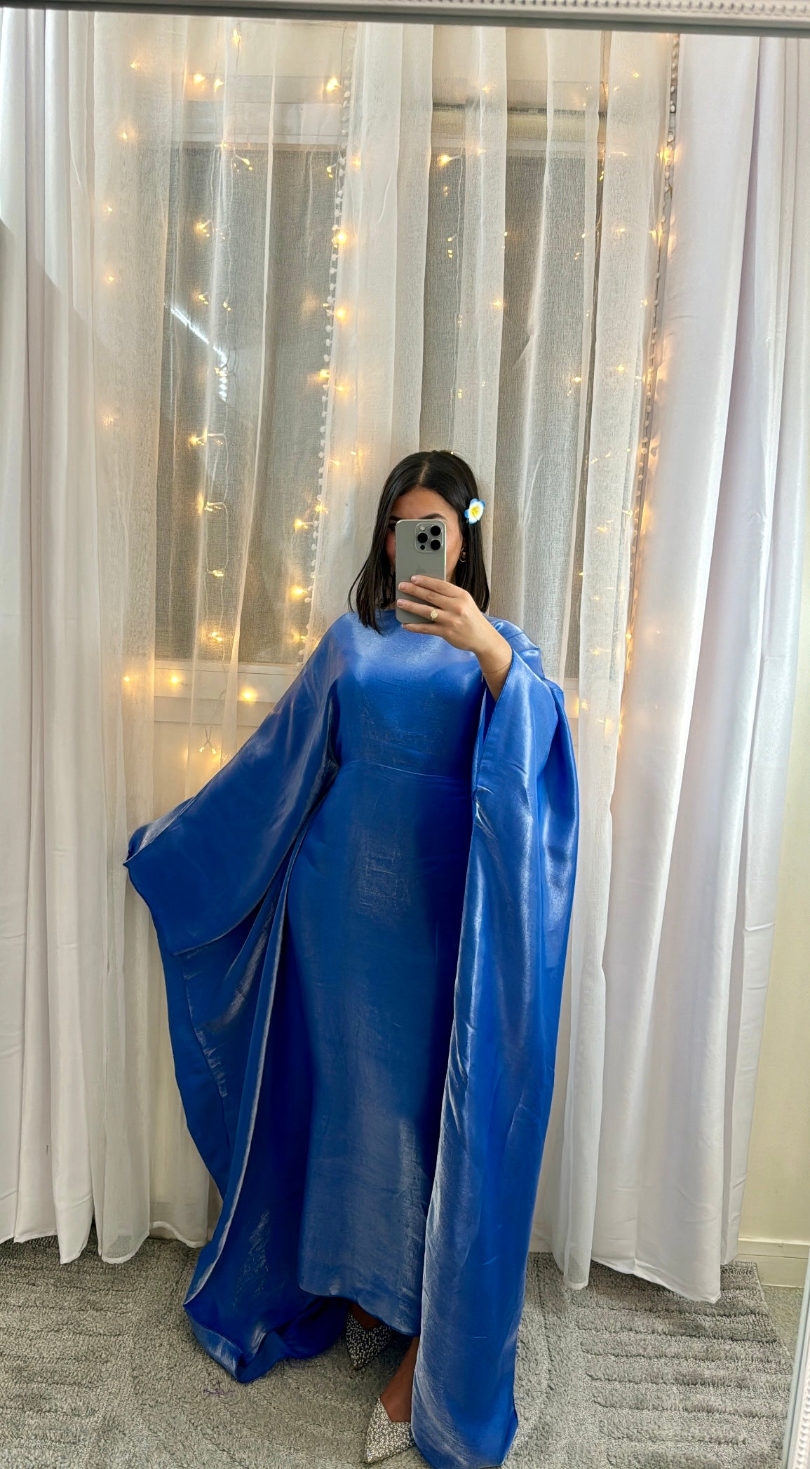 Abaya Najia satiné bleu