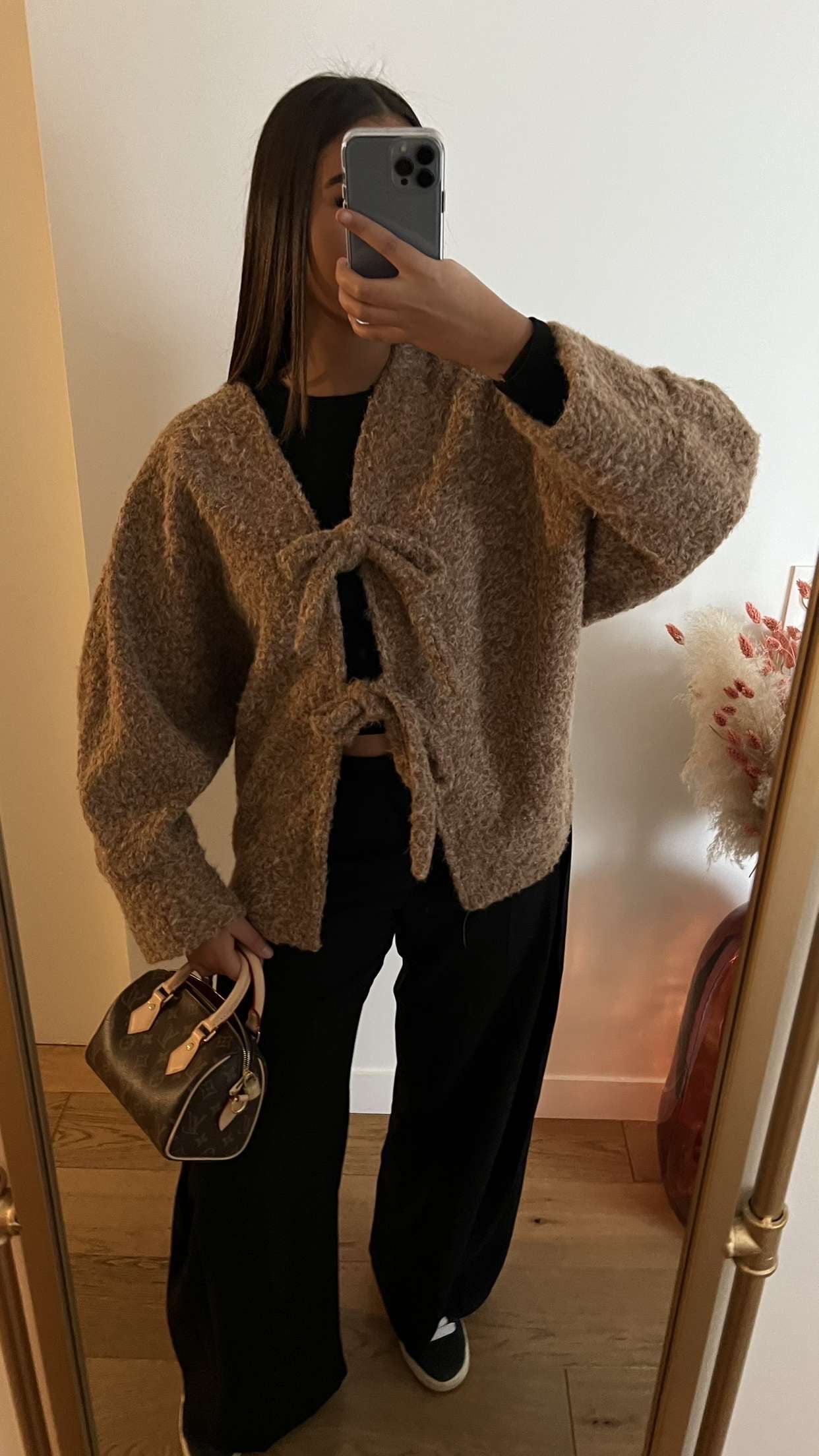 Gros gilet à noeud marron