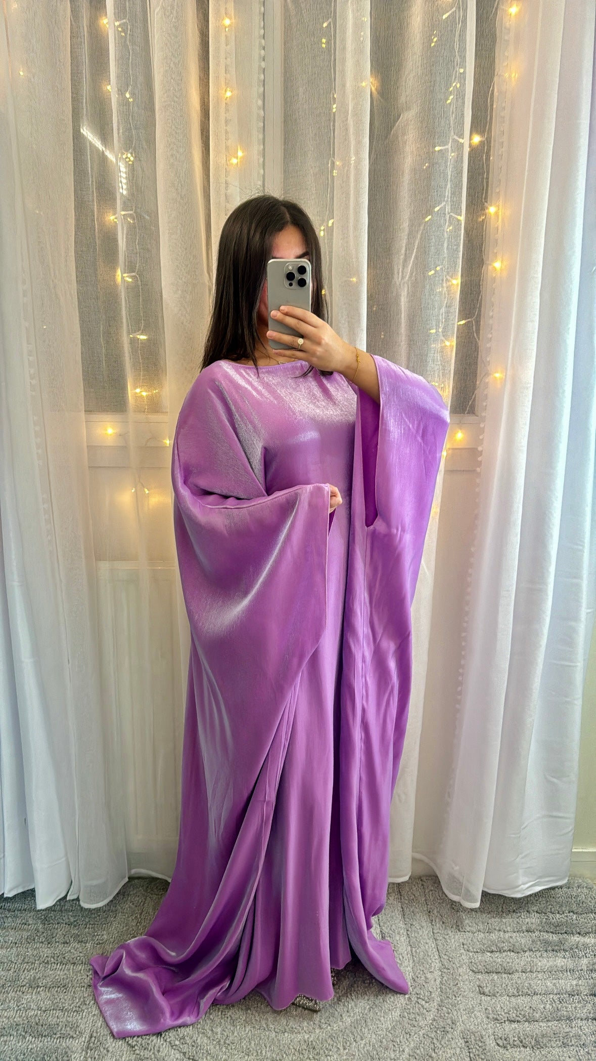 Abaya Sana violet lilas satiné