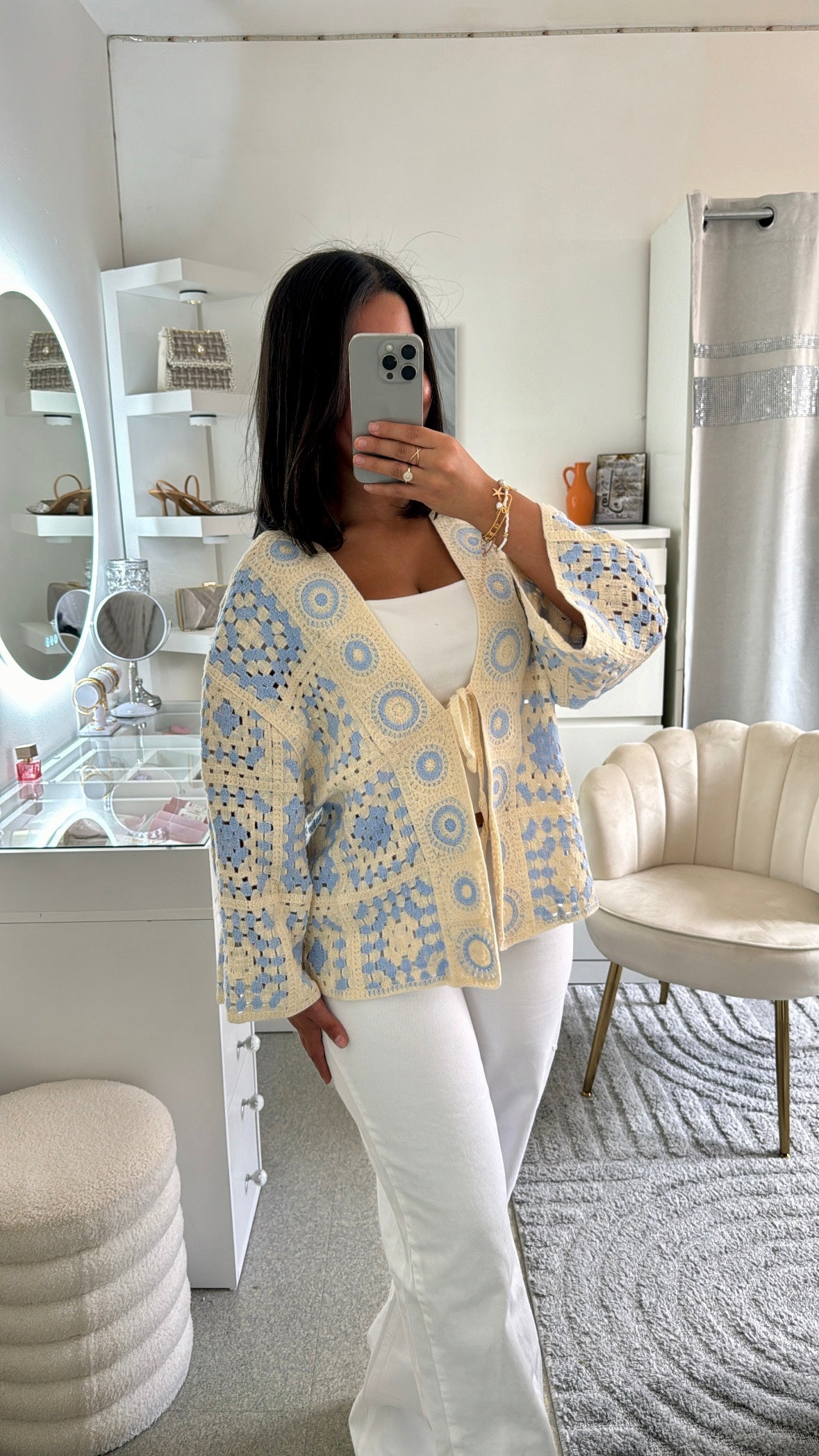 Cardigan en crochet à lacet bleu