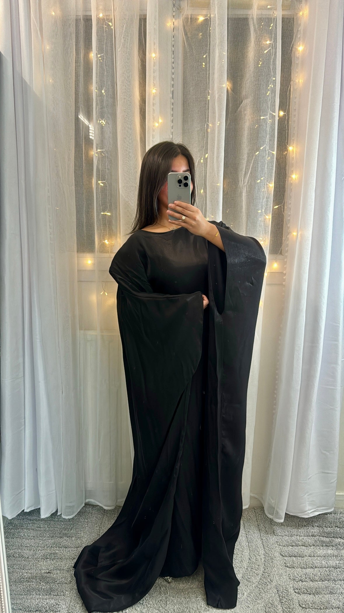 Abaya Sana noir satiné