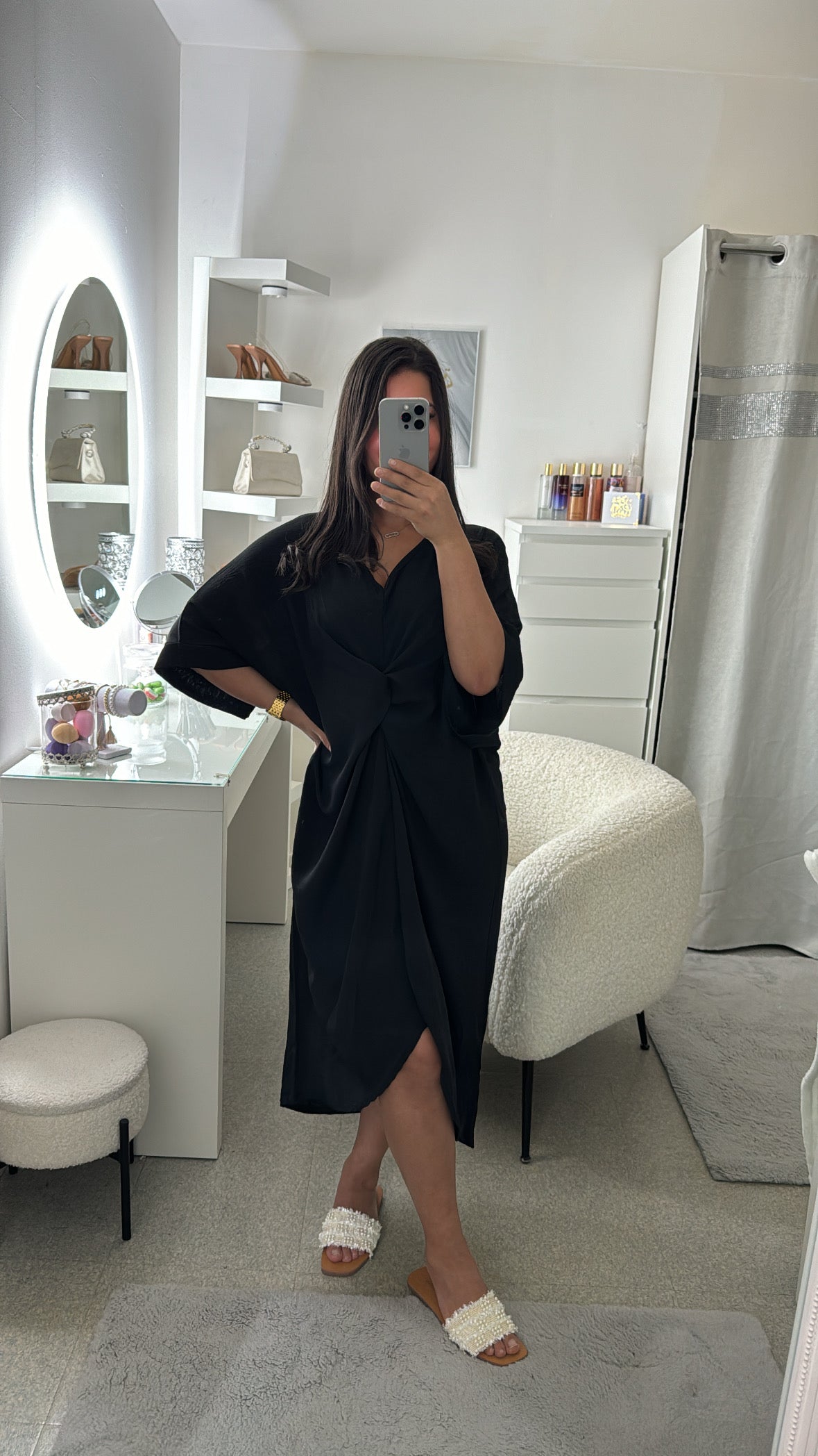 Robe à noeud noir