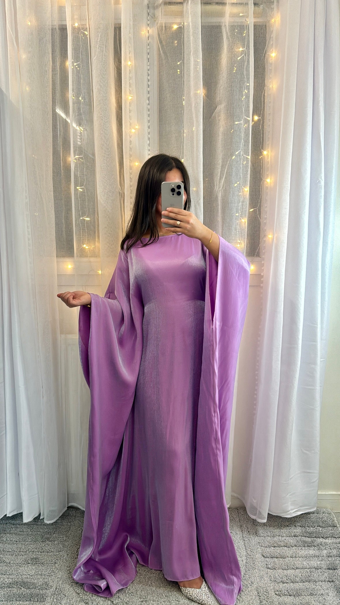 Abaya Sana violet lilas satiné