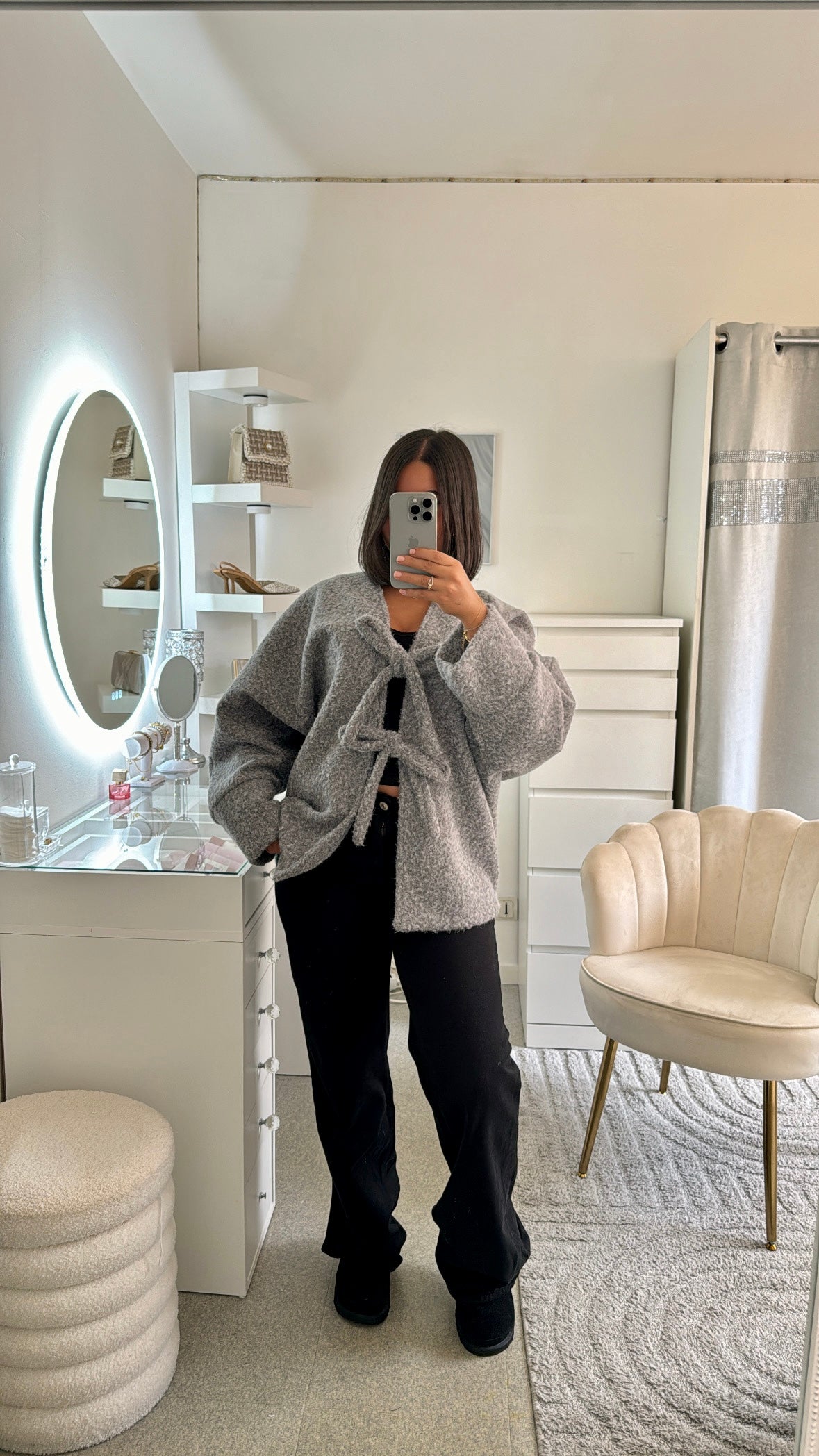 Gros gilet à noeud gris