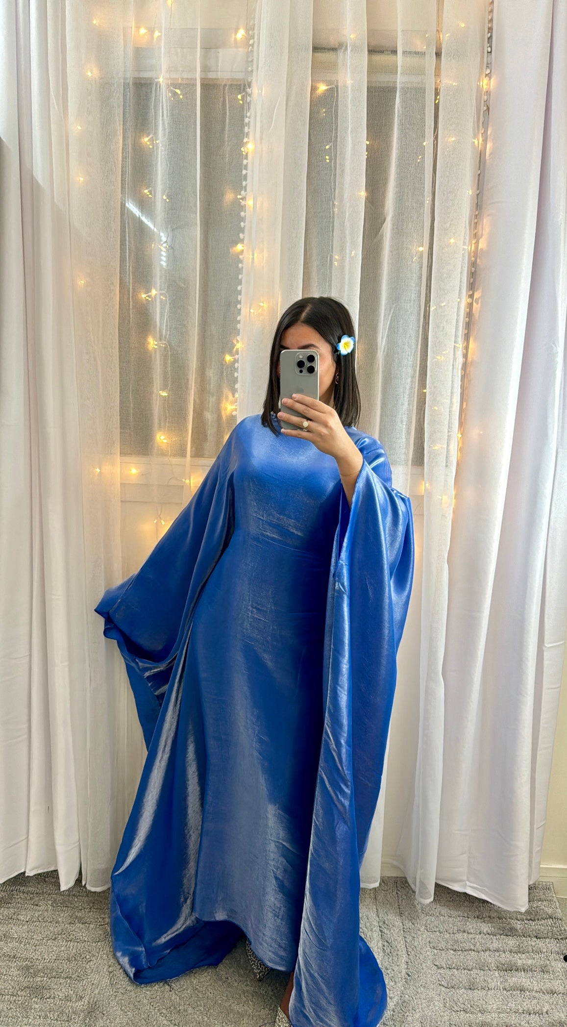 Abaya Najia satiné bleu