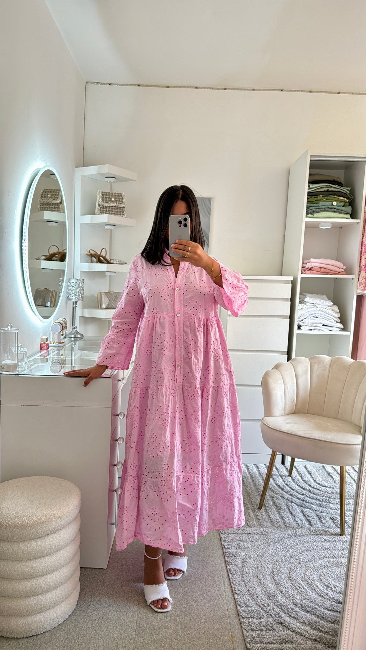 Robe broderie rose