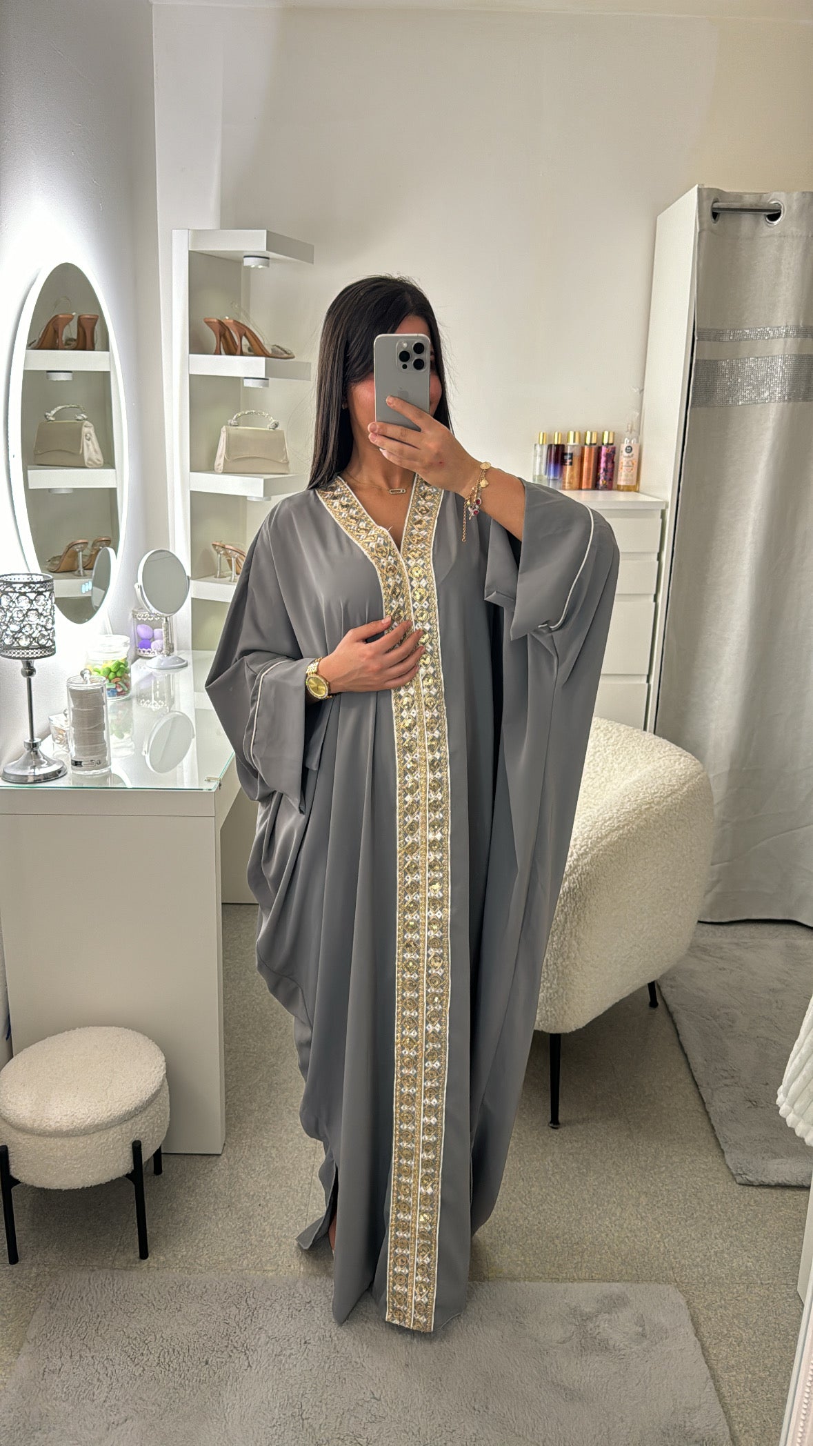 Abaya avec strass gris