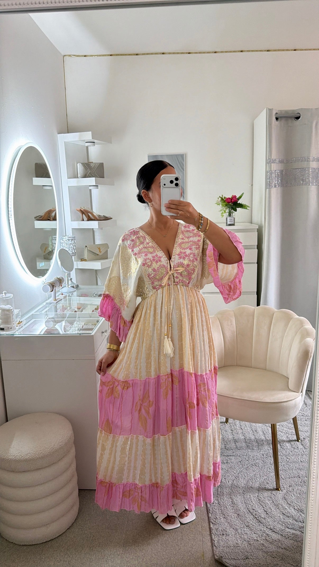Robe Dorcas rose