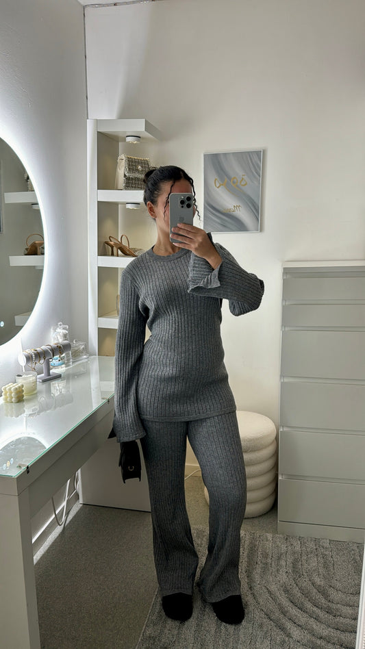 Ensemble long avec ceinture derrière gris