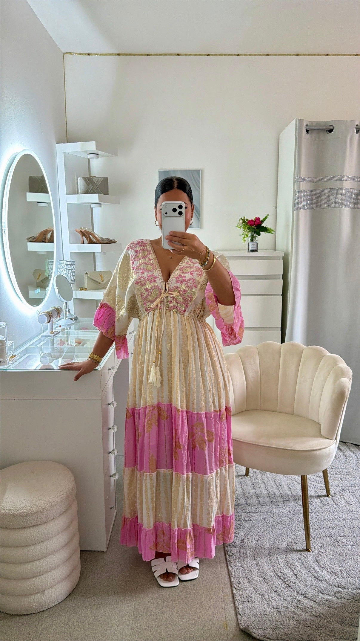 Robe Dorcas rose