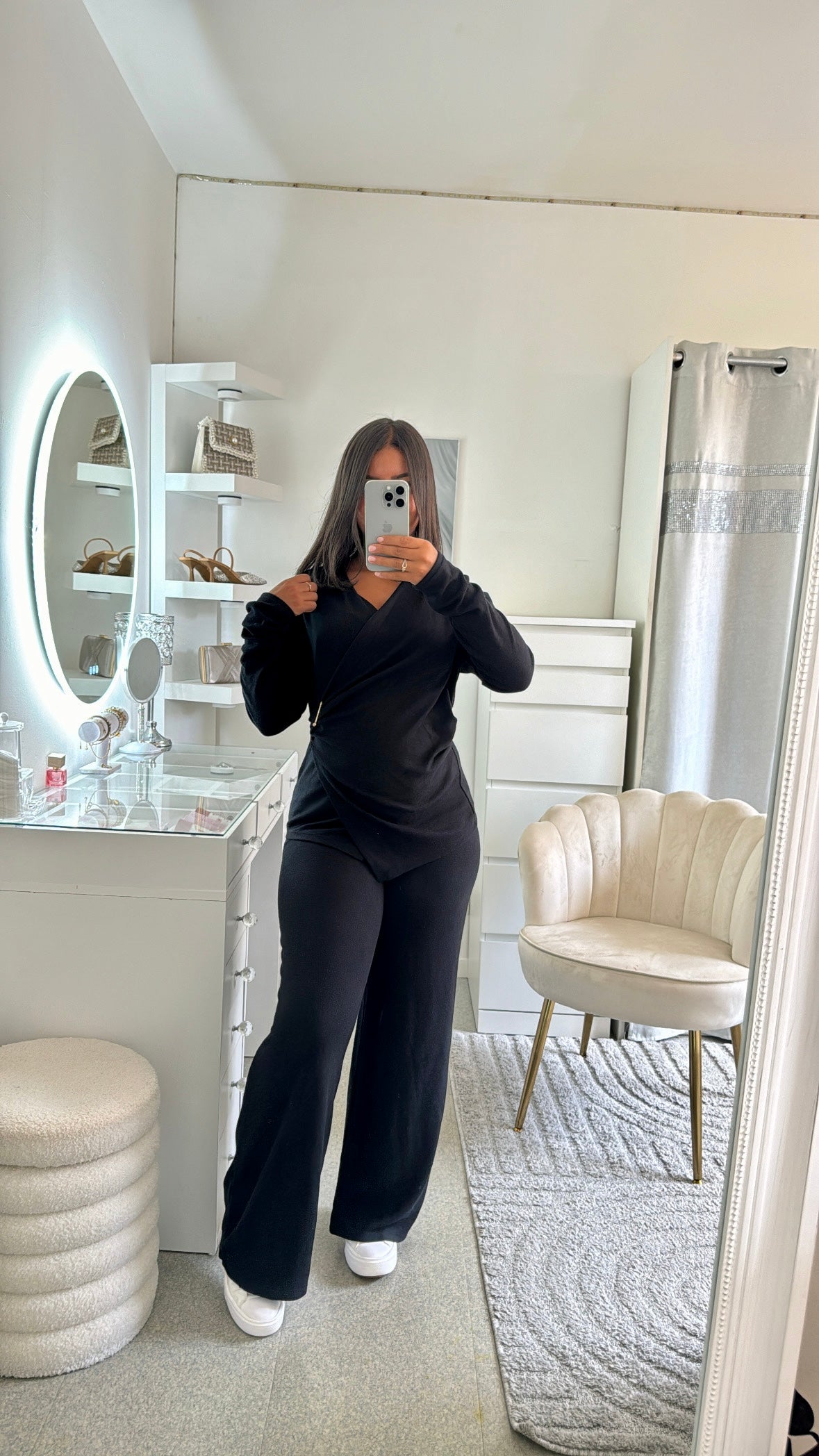 Ensemble Ayem en noir