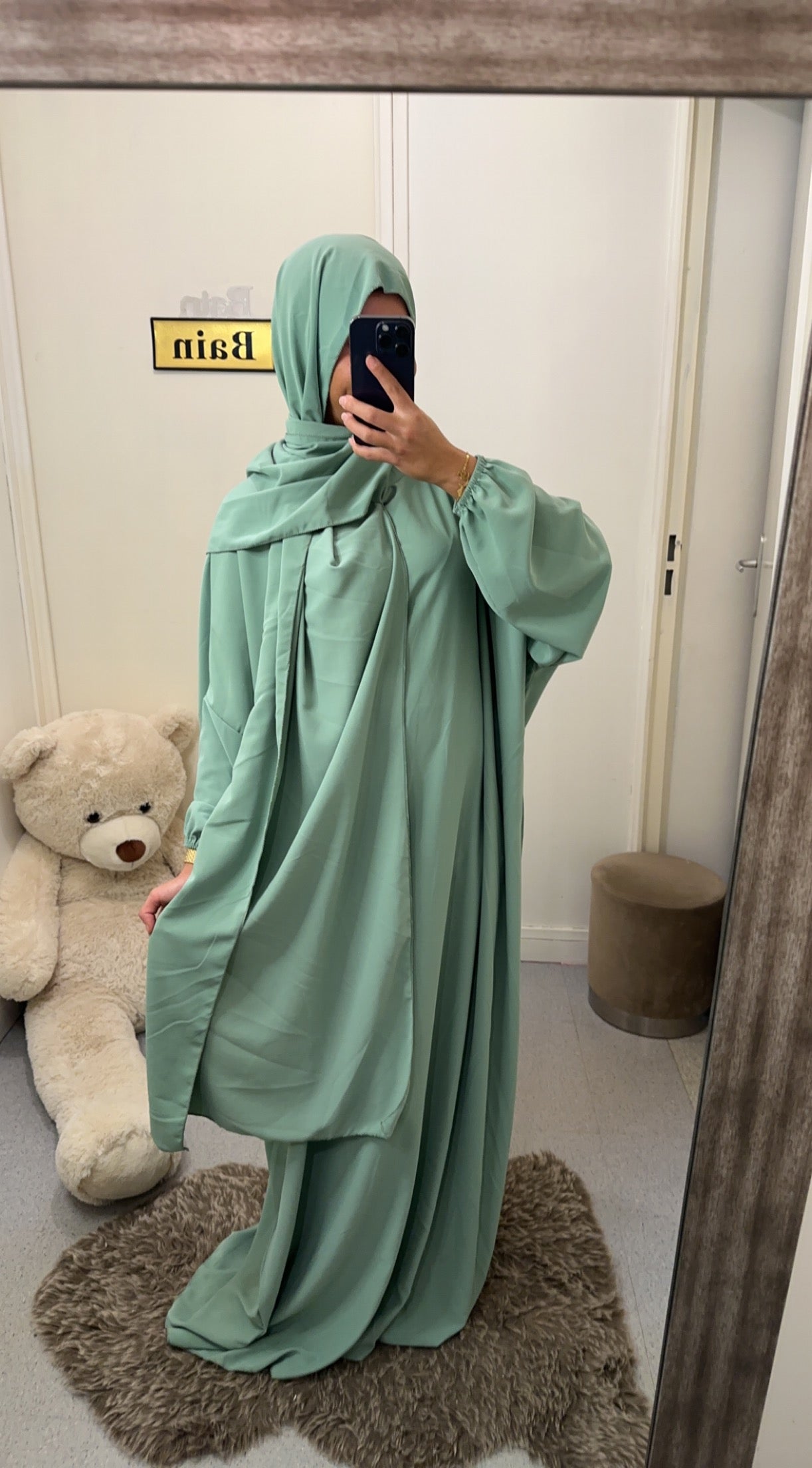 Integrated veil abaya